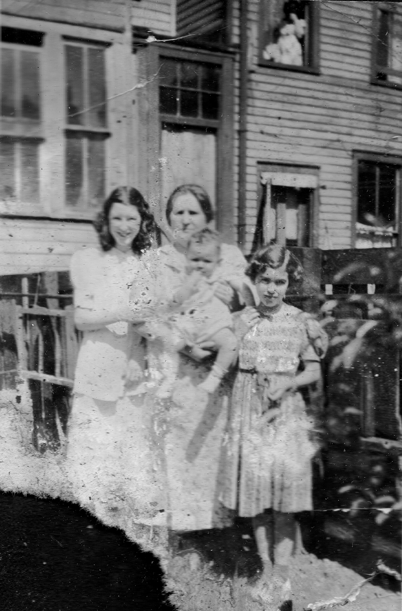 1938-00-00, 000, Ileen, Great Grandma, Irene, Georgie