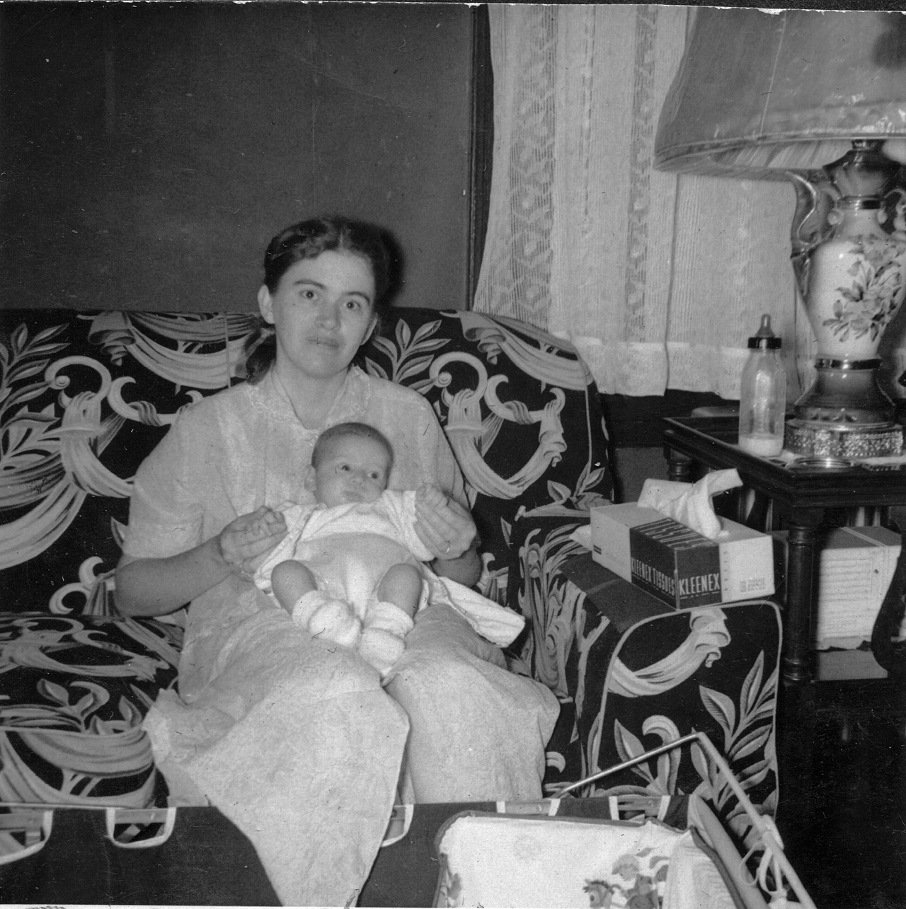 1954-12-00, 000, Irene, Linda