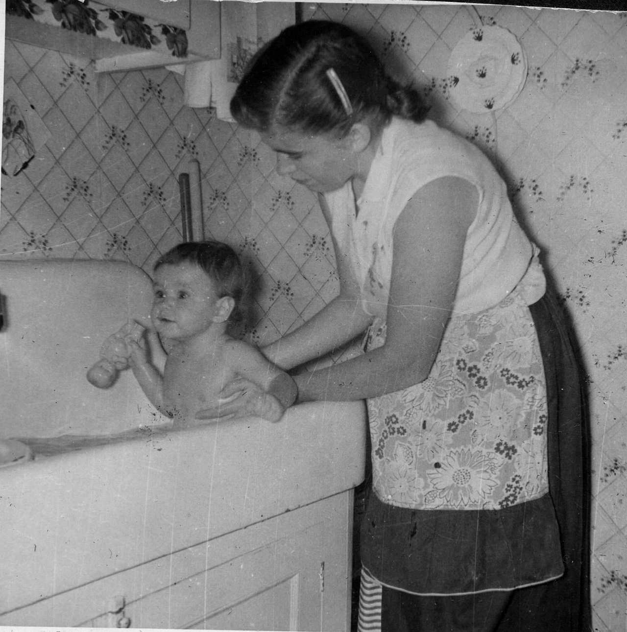 1955-08-00, 000, Linda, Mom