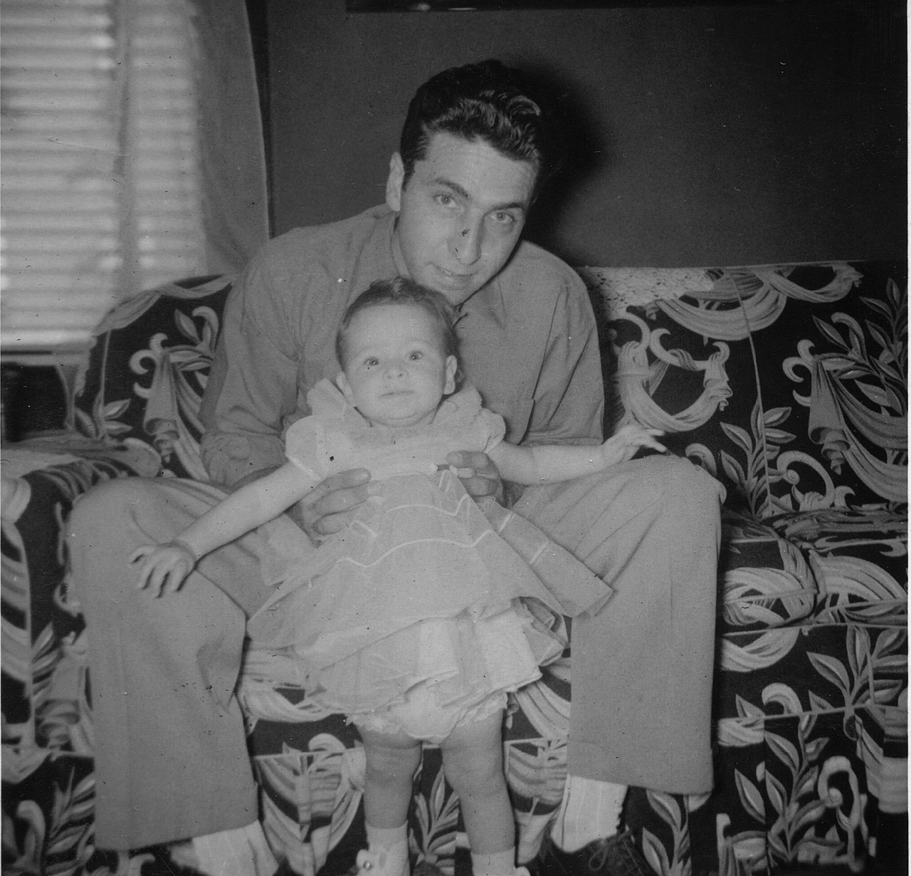 1955-09-17, 001, Linda, Dad