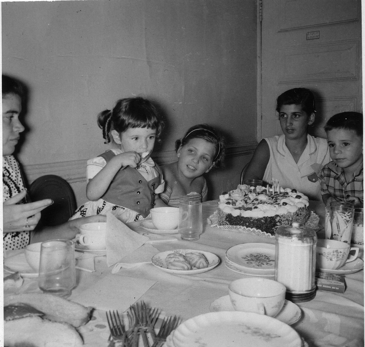 1957-09-17, 004, Linda's Birthday