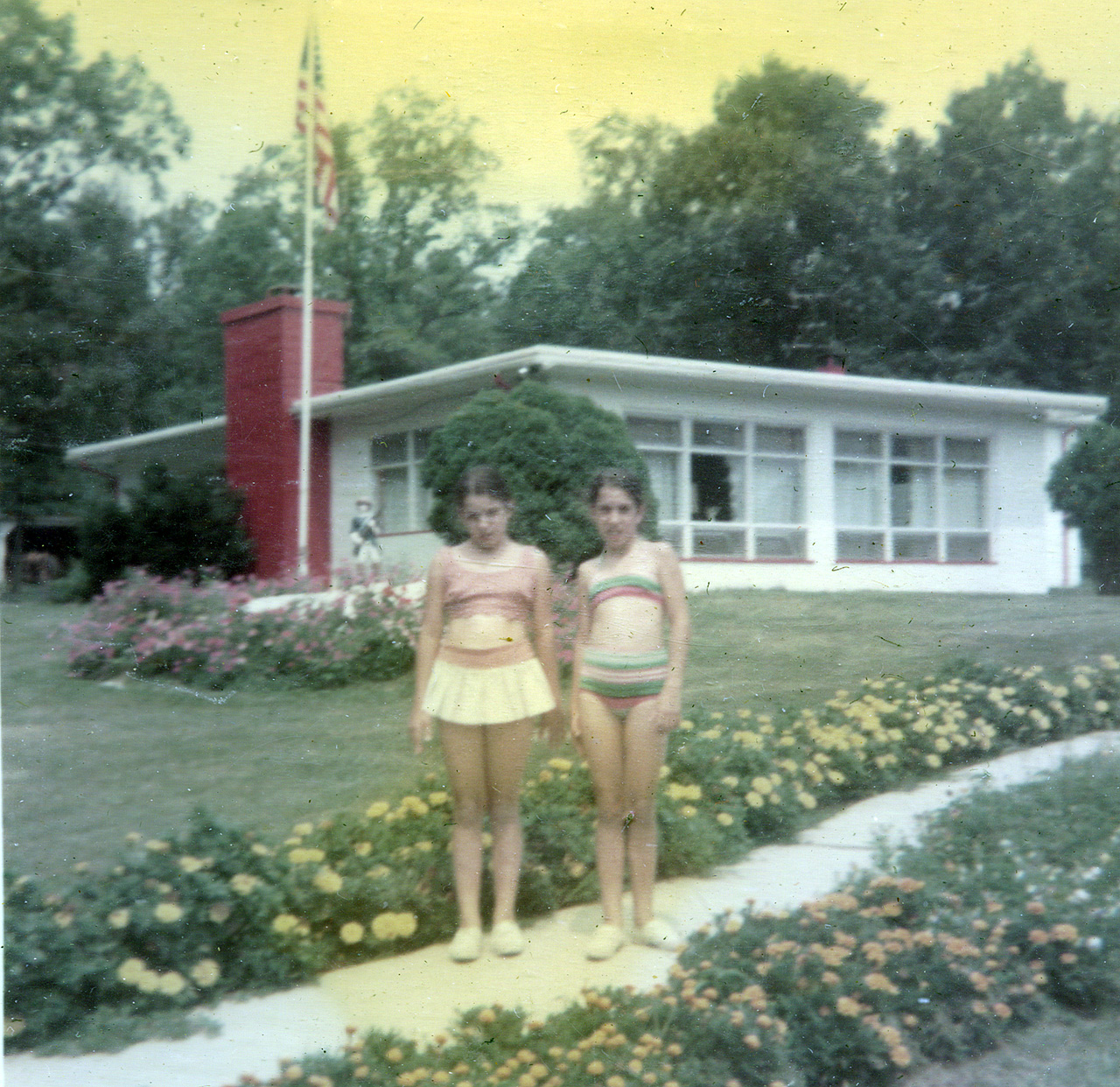 1970-08-00, 006, Karen, Nancy