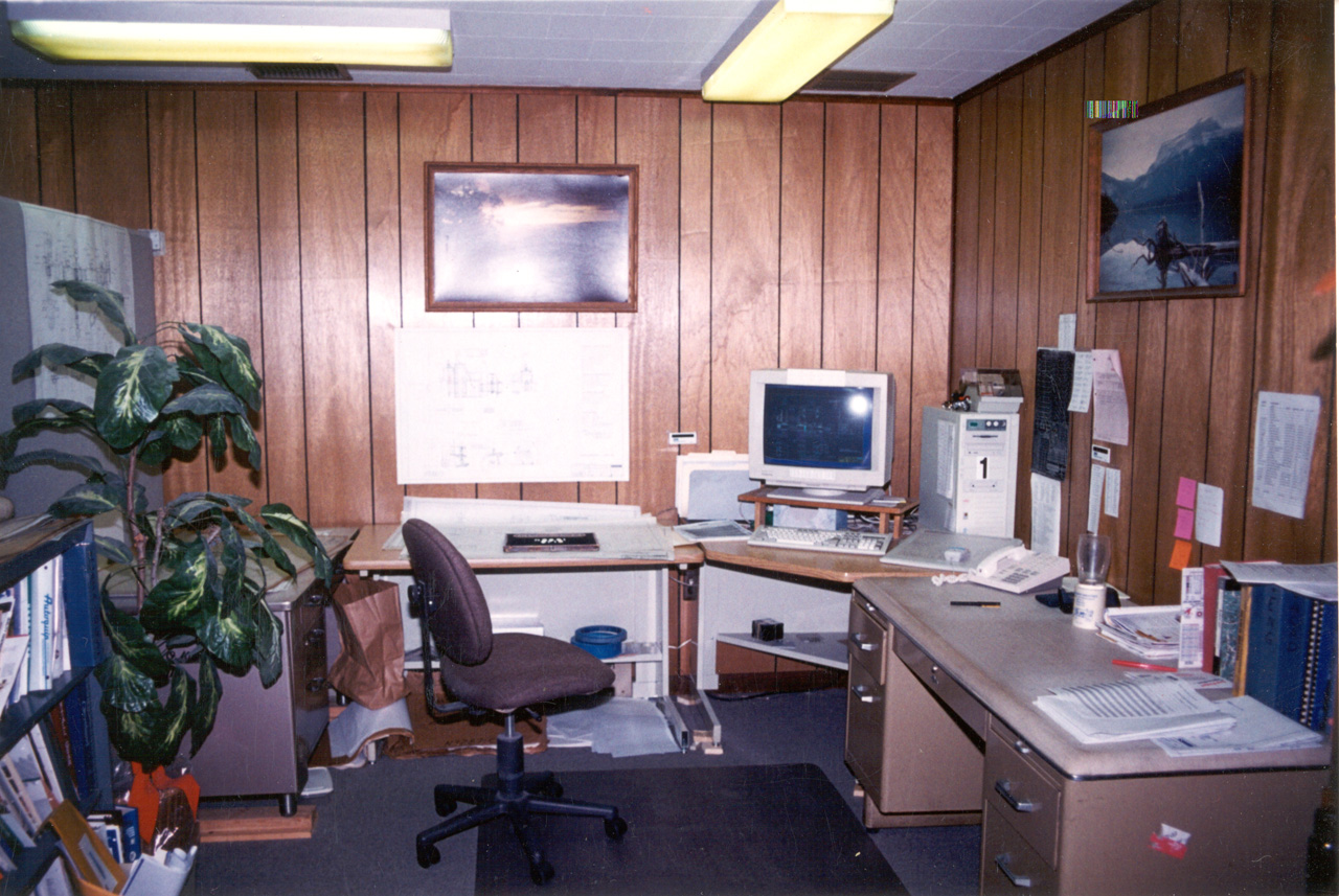 1995-12-00, 01, Gerry's Office at Ruesch