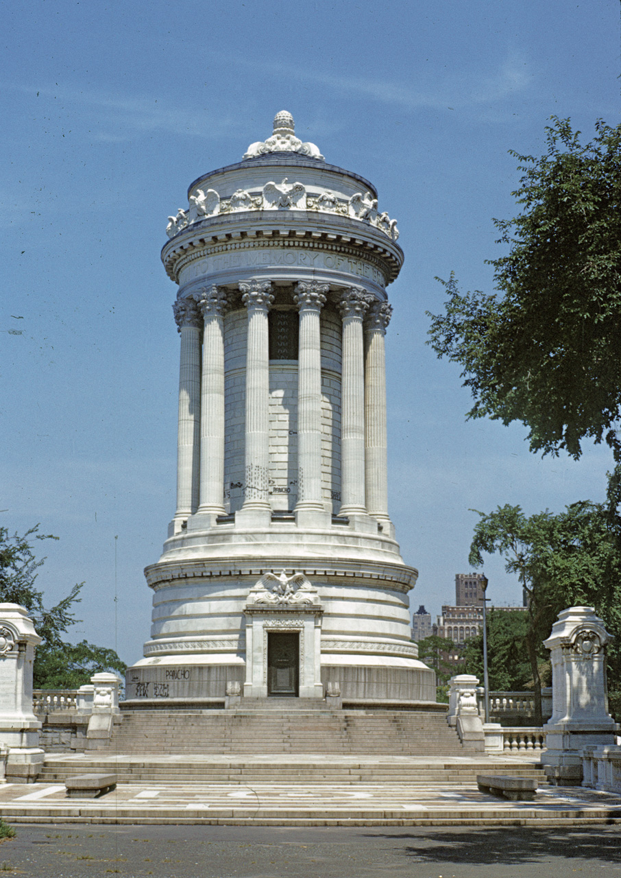 71-08-01, 013, Memorial to Soldiers and Sailors of NYC