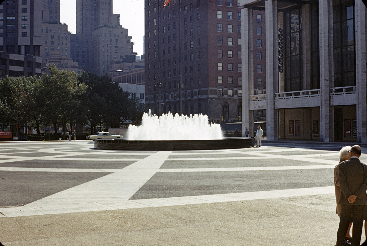 71-08-01, 092, Fountian at Lincoln Center, NYC