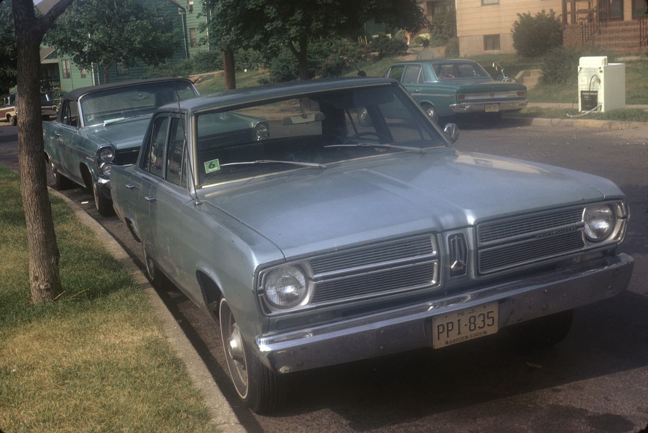 1971-07-01, 001, 1967 Plymouth Valiant, Velicles