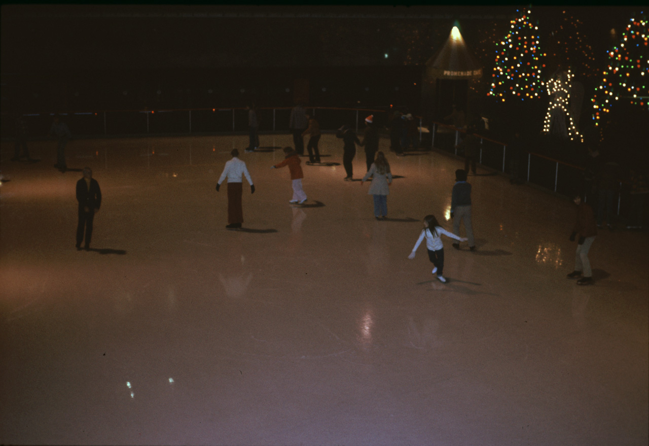 1976-01-01, 023, Ice Skating Rink at Rockefeller Center, NY