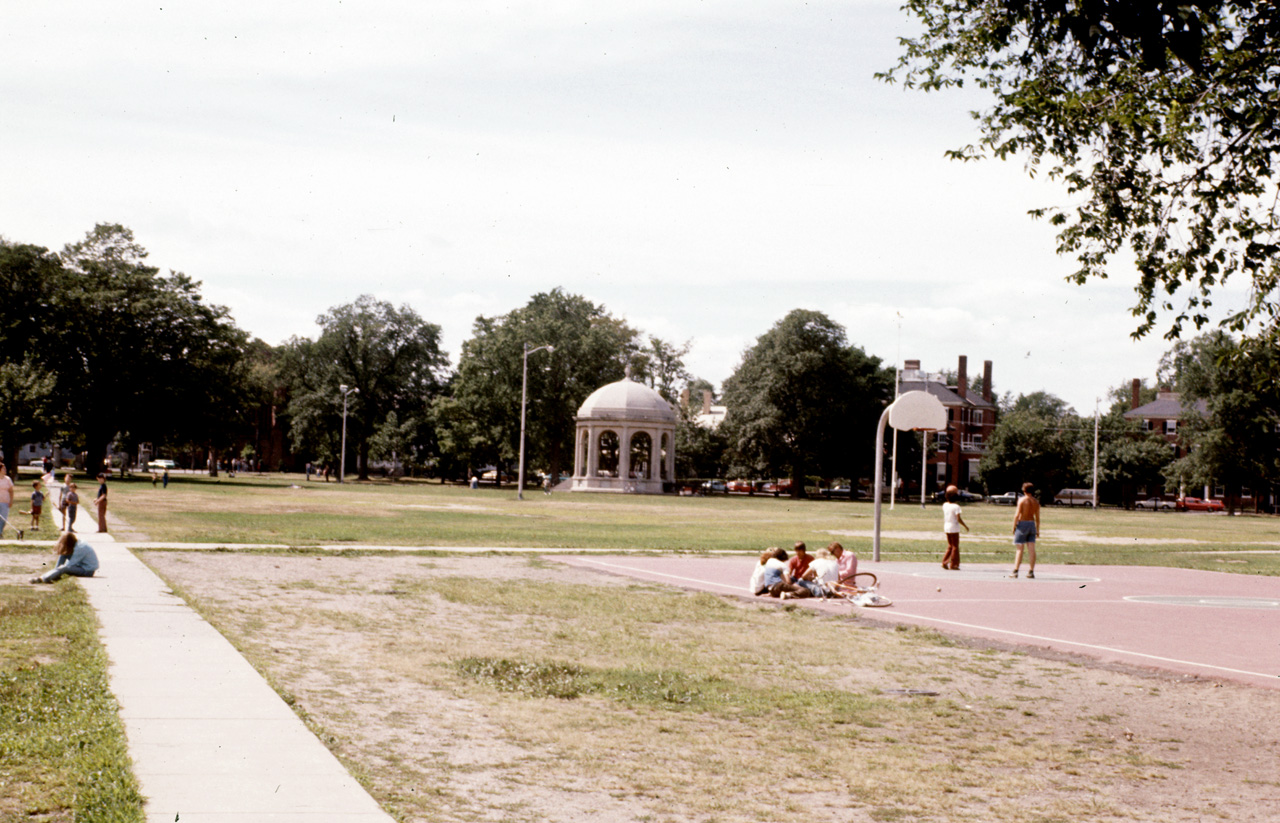 1977-07-01, 005, Park, Salem, Massachusetts