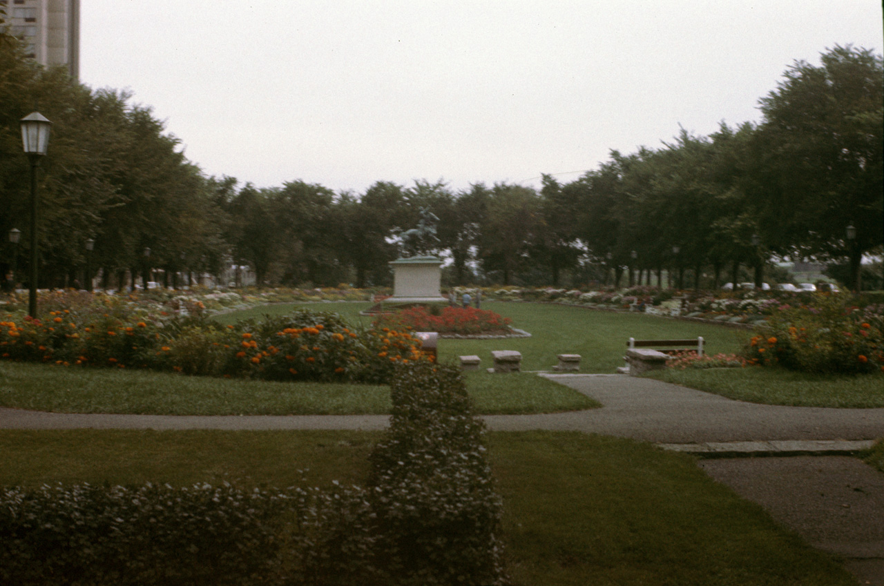 1977-08-02, 052, Quebec City, Trip thru Canada - USA