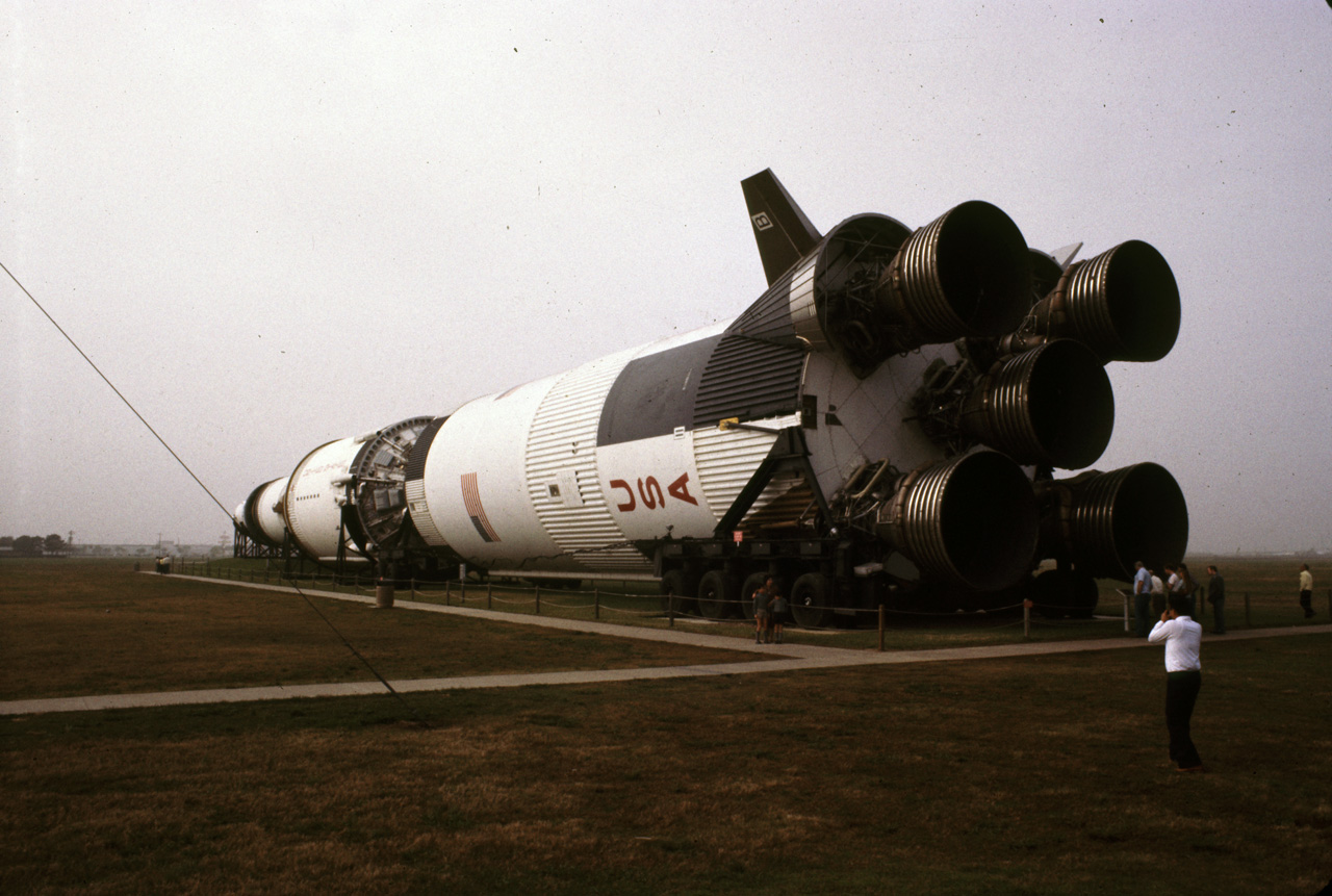 1982-12-01, 012, Saturn V, NASA, Texas