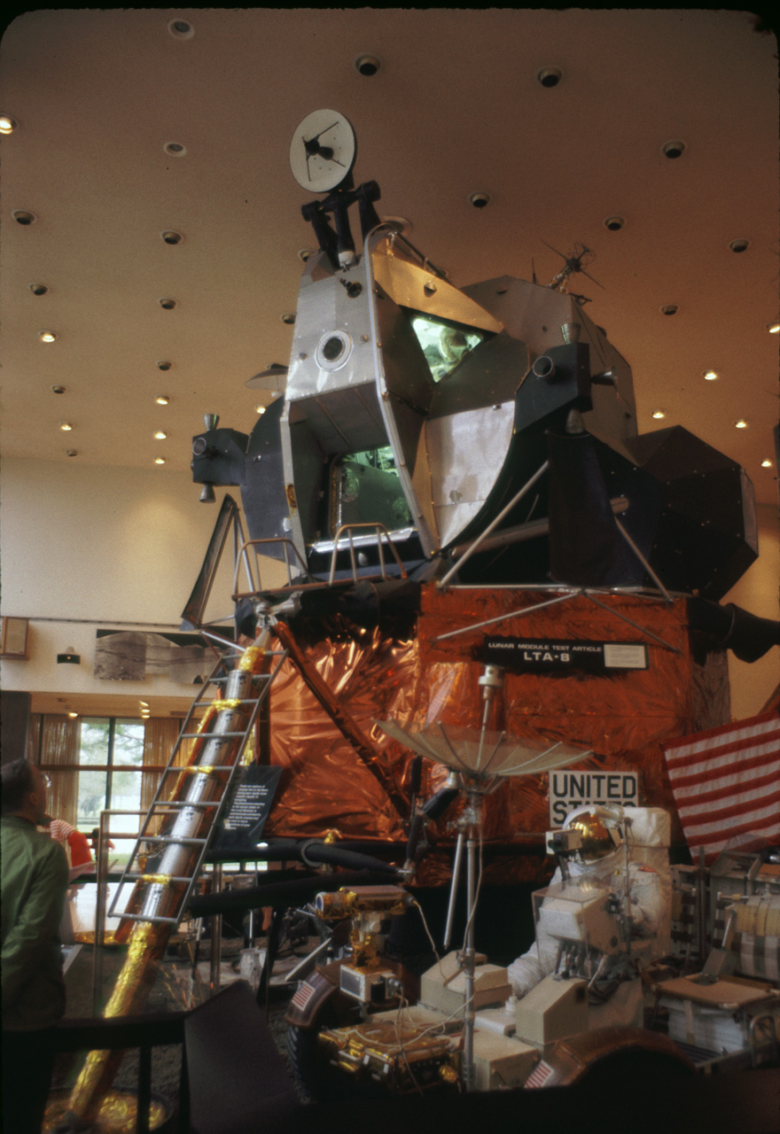 1982-12-01, 020, Apollo Spacecraft, NASA, Texas