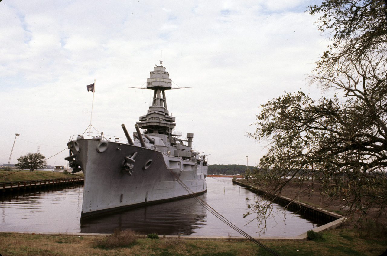 1983-01-30, 002, USS Texas Battleship