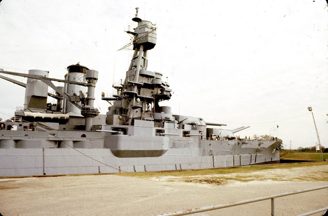 1983-01-30, 011, USS Texas Battleship