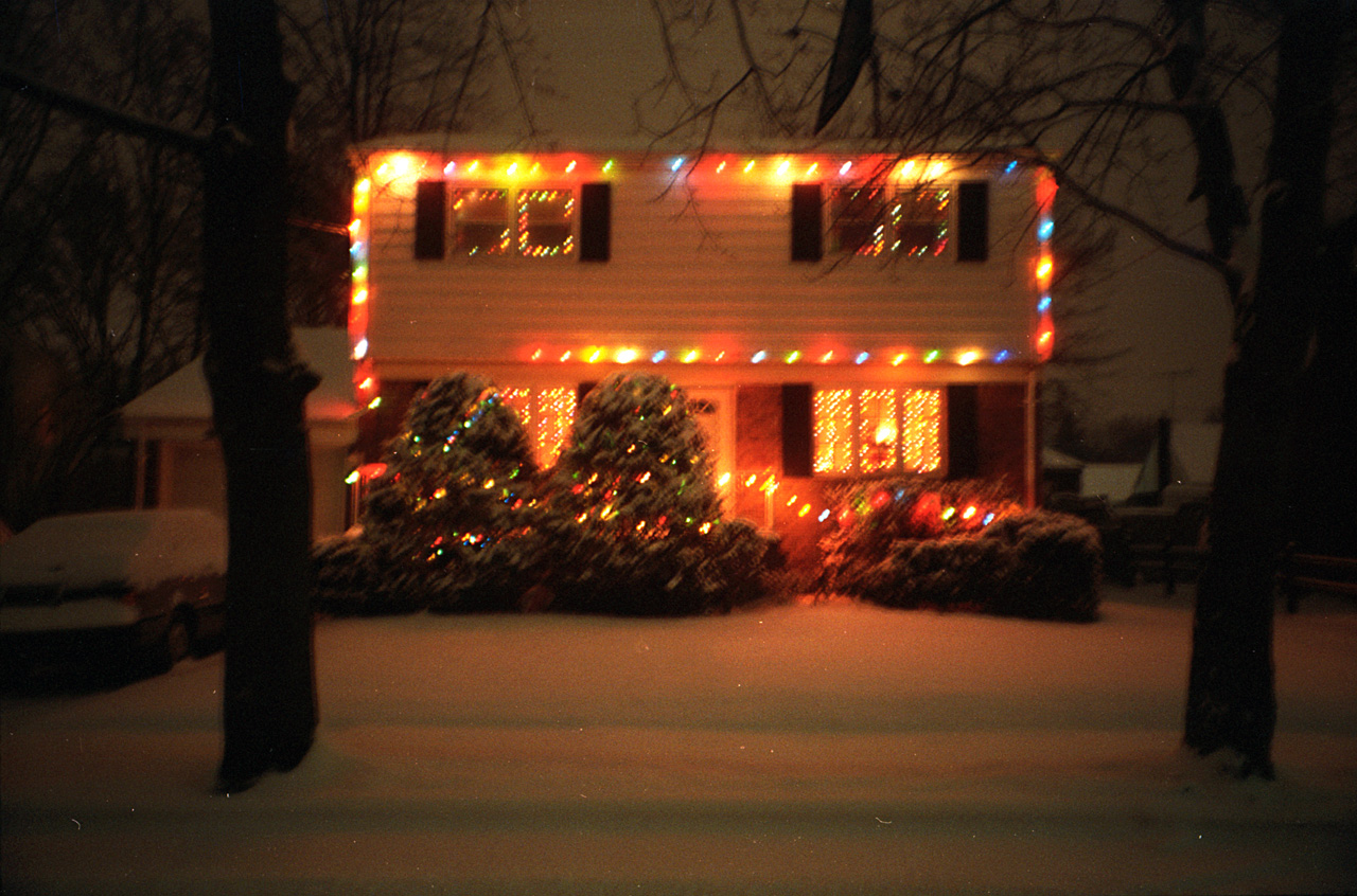 1993-12-25, 024, Christmas Lights, Saddle Brook, NJ