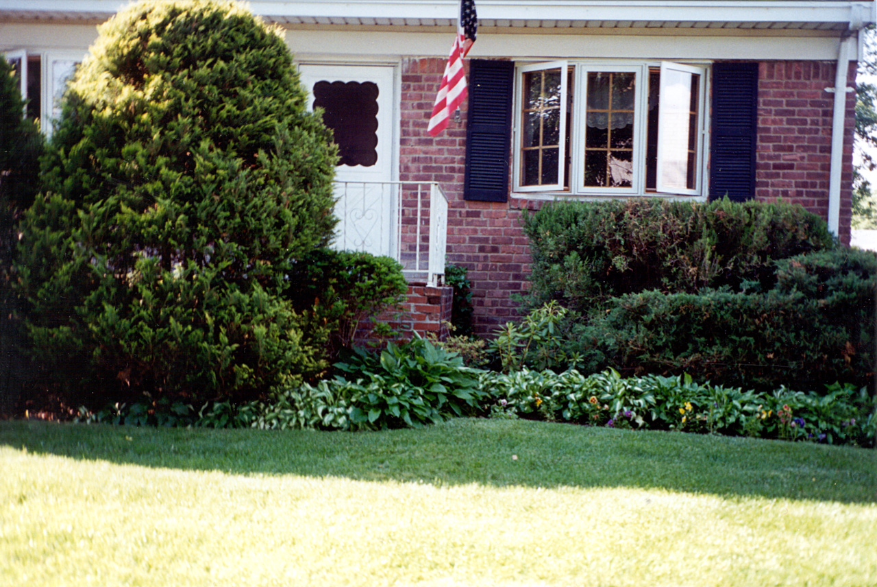 1994-05-31, 004, House, Memorial Day, Saddle Brook, NJ