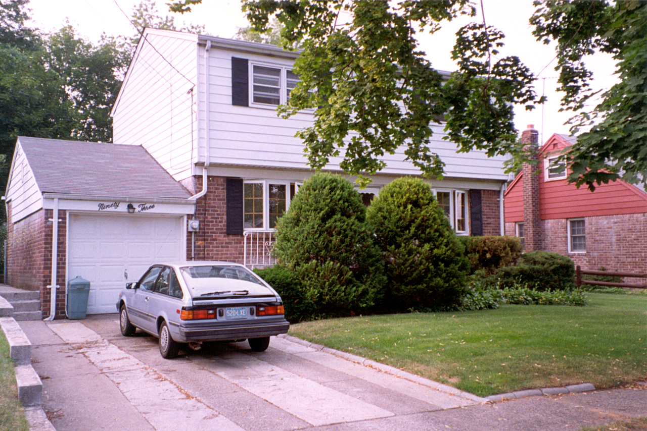 1994-05-31, 005, House, Memorial Day, Saddle Brook, NJ