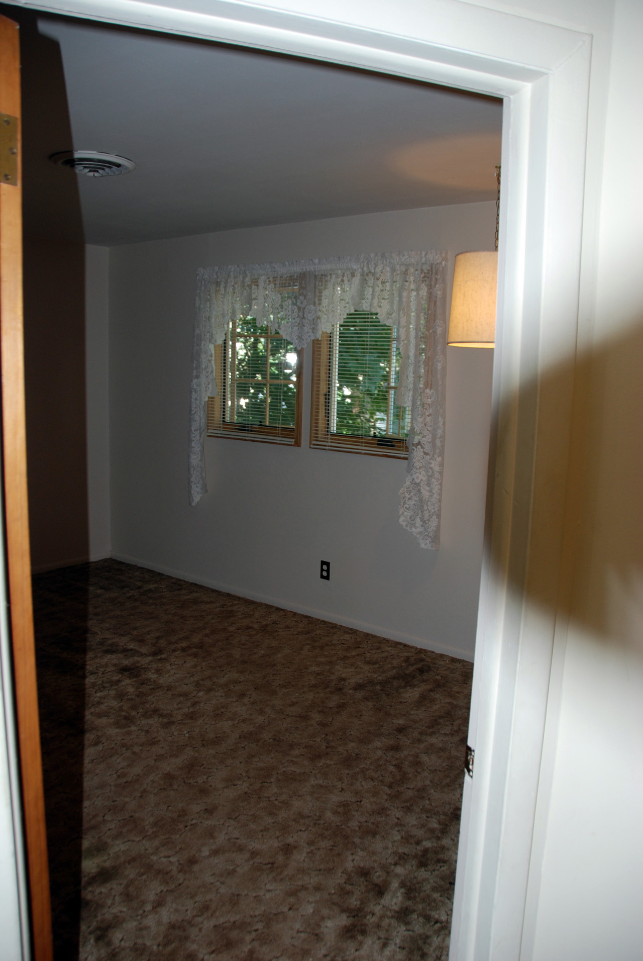 Brian's bedroom 03