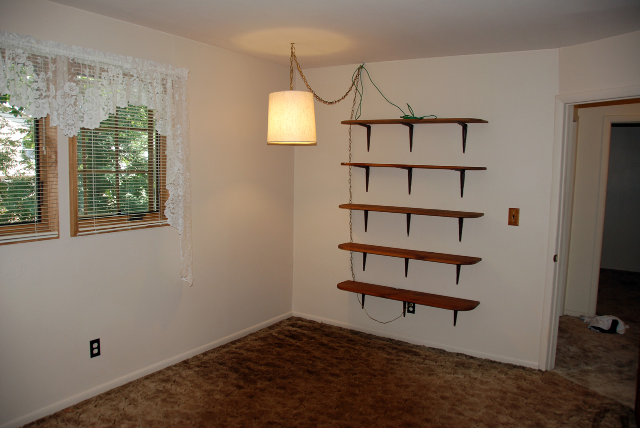 Brian's bedroom 05