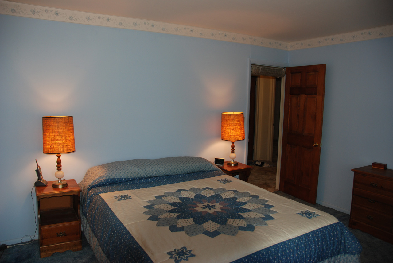 Master bedroom center 02