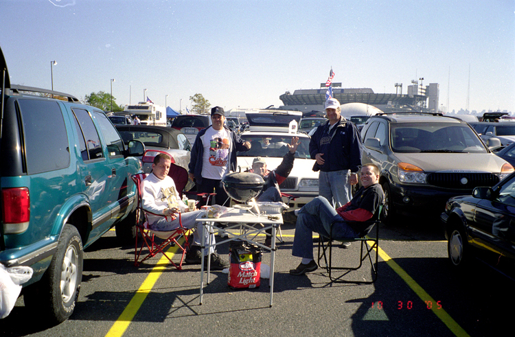 05-10-30, 08, Tailgating at Giants Stadium, NJ