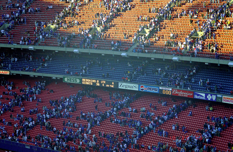 05-10-30, 18, Gaints vs Redskins at Giants Stadium, NJ