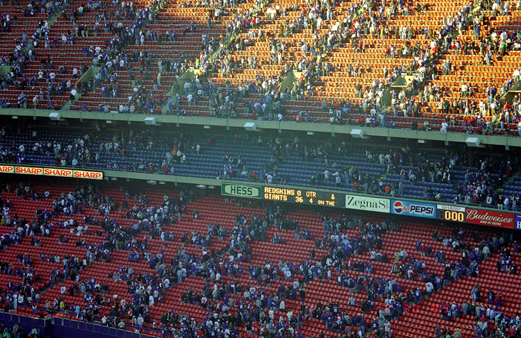 05-10-30, 19, Gaints vs Redskins at Giants Stadium, NJ