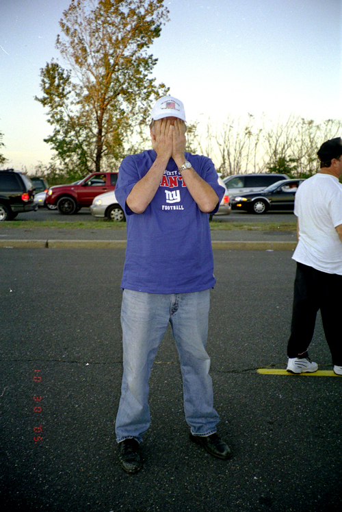 05-10-30, 24, Nick as a Gaints fan at Giants Stadium, NJ