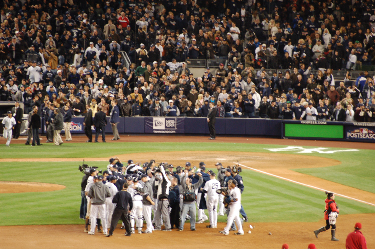 2009-10-25, 049, Yankee Payoffs, NYC